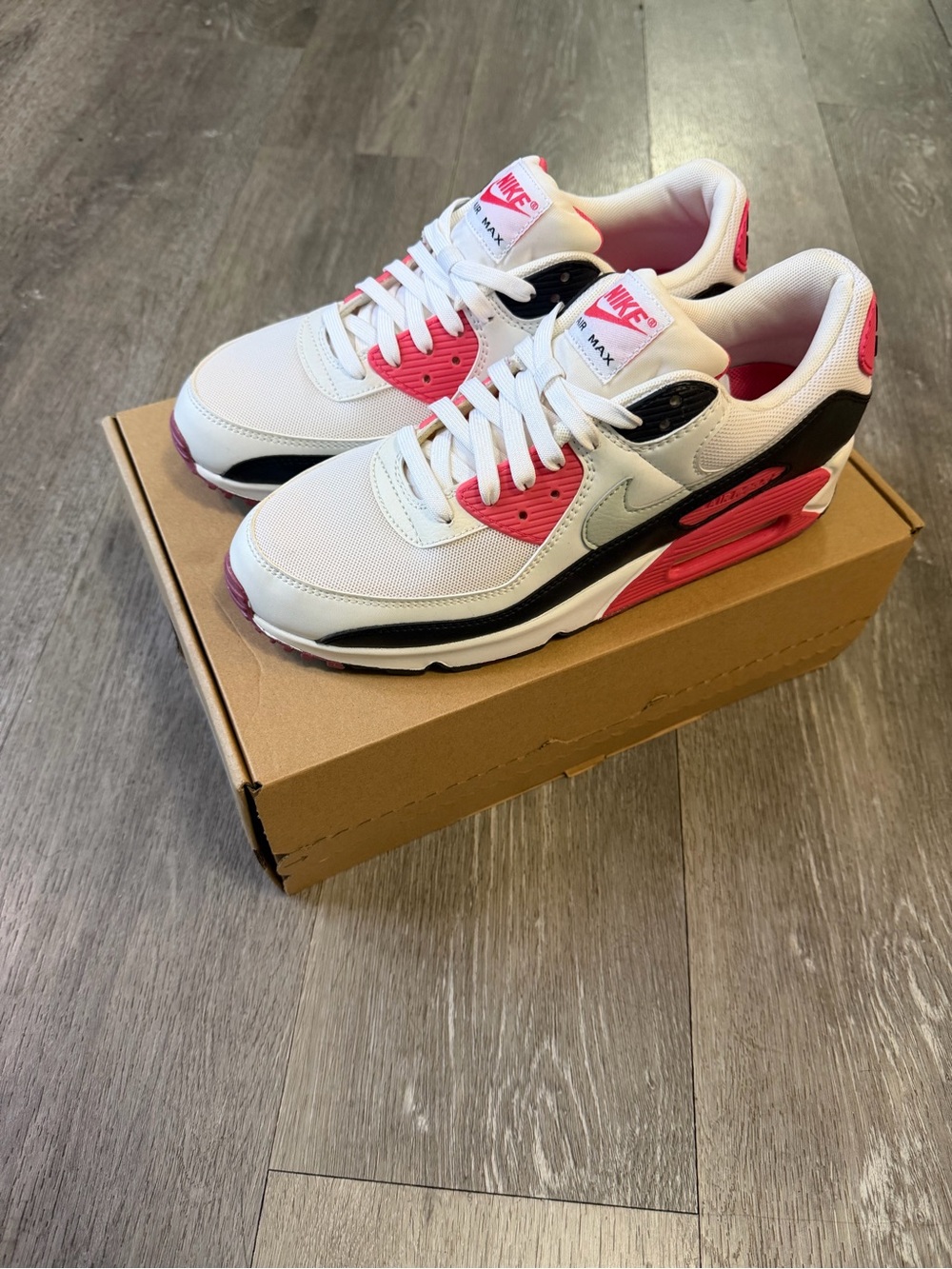 Nike Air Max 90 Women's Sz 11/Mens 9.5 DH8010-105 White Light Silver Aster Pink